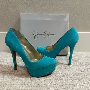 Accepting Reasonable Offer!
Teal Suede Jessica Simpson platform pumps